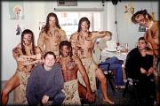 Body Painting: il tatuatore e body painter AC2 con i Cento Celle Strip Men