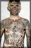 tatuaggi tribali su tutto il corpo